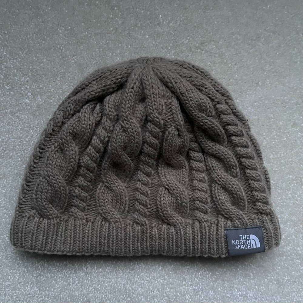 The North Face Children’s fleece lined Fall/Winter beanie hat khaki/tan